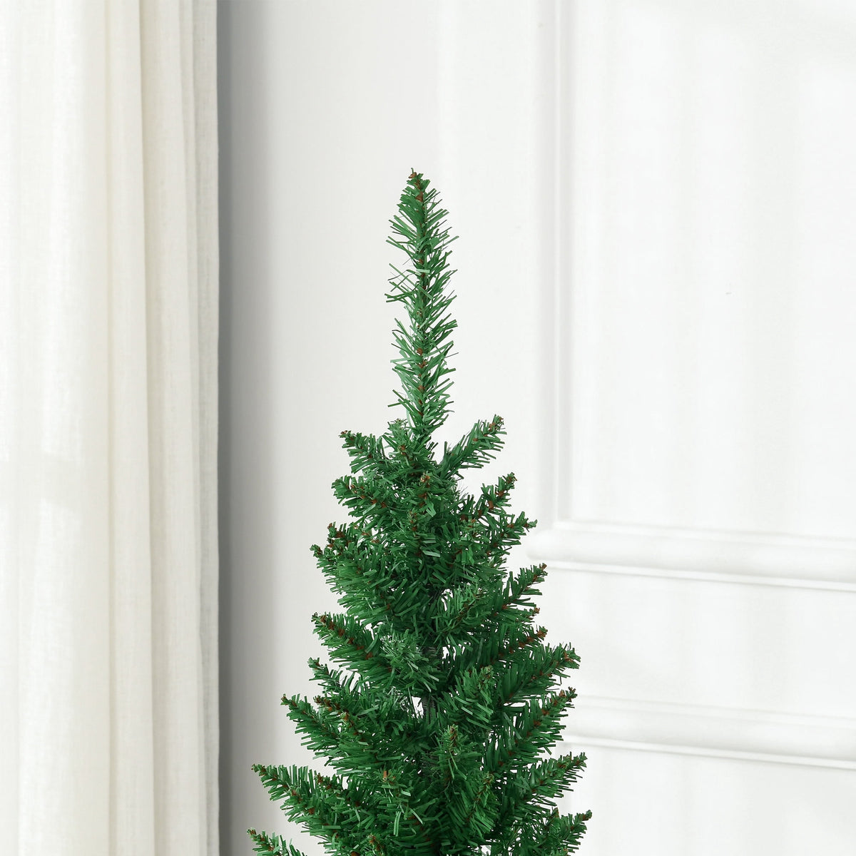 HOMCOM 8' Artificial Christmas Tree Holiday Home Décor, 618 Tips, Black
