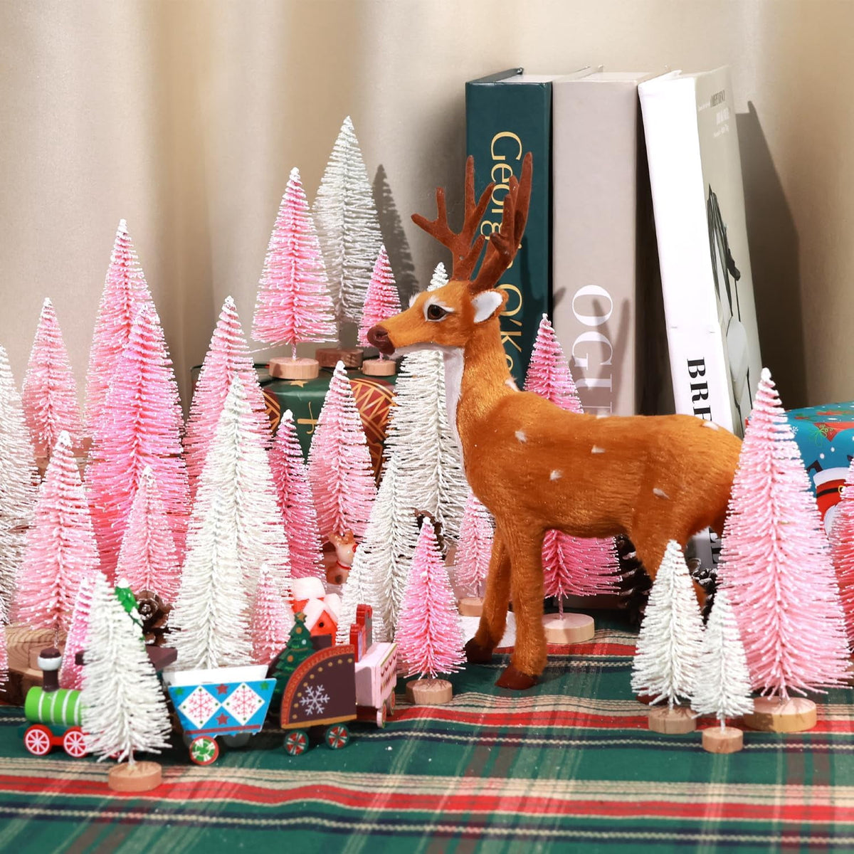 Ayieyill 30PCS Artificial Mini Christmas Trees, Mini Pine Tree Sisal Trees with Wood Base Bottle Brush Trees for Christmas Table Top Decor Winter Crafts Ornaments
