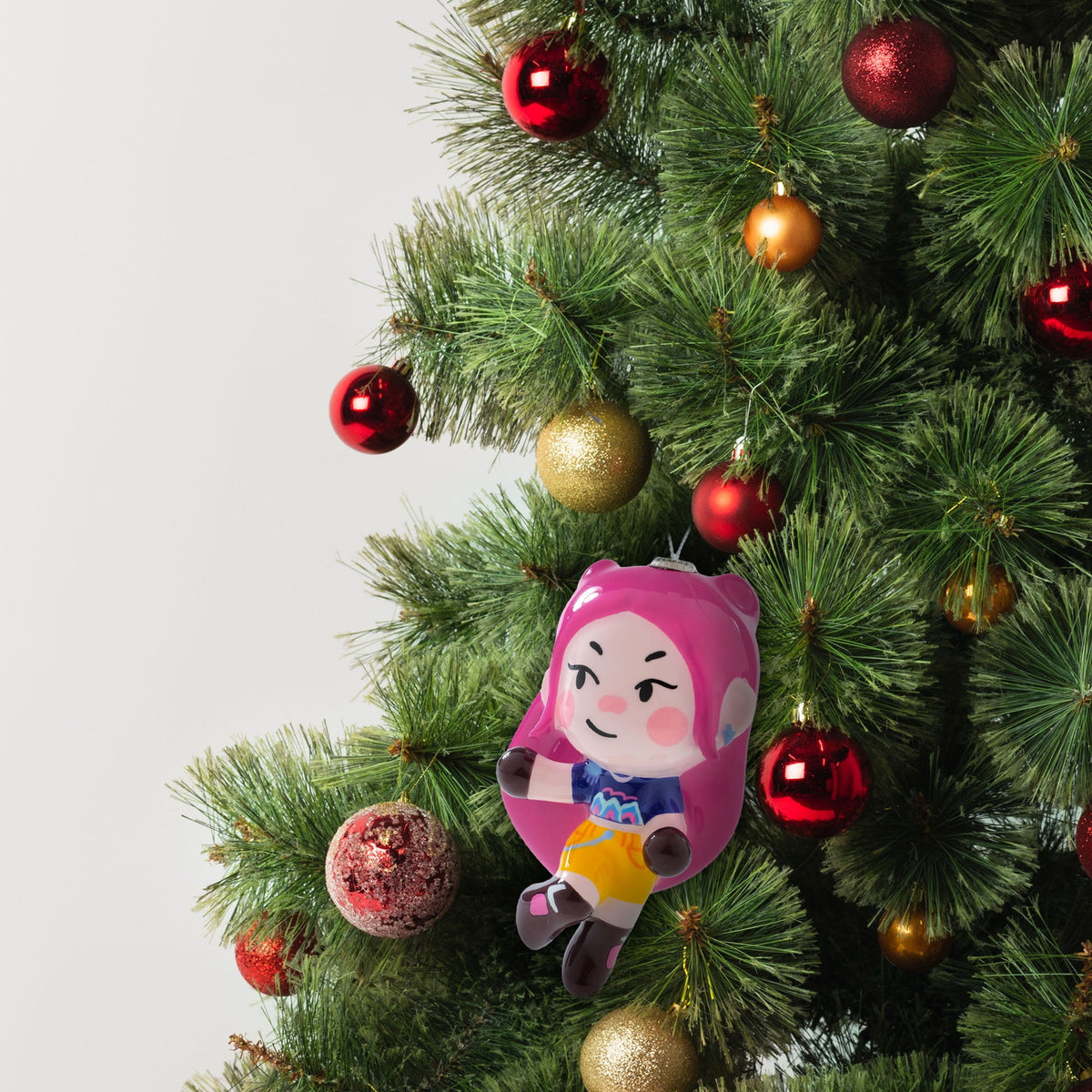 K‑Pop Demon Hunters Mira Figural Christmas Tree Ornament