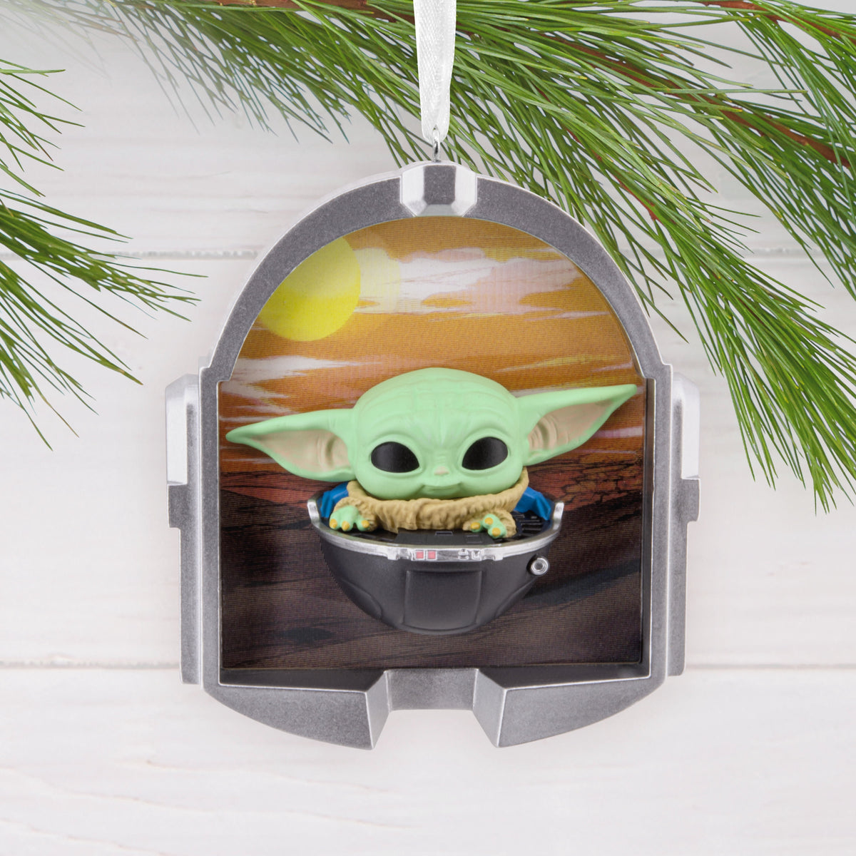 Hallmark Ornament (Star Wars: Mandalorian Grogu Funko Lenticular, 1 Count