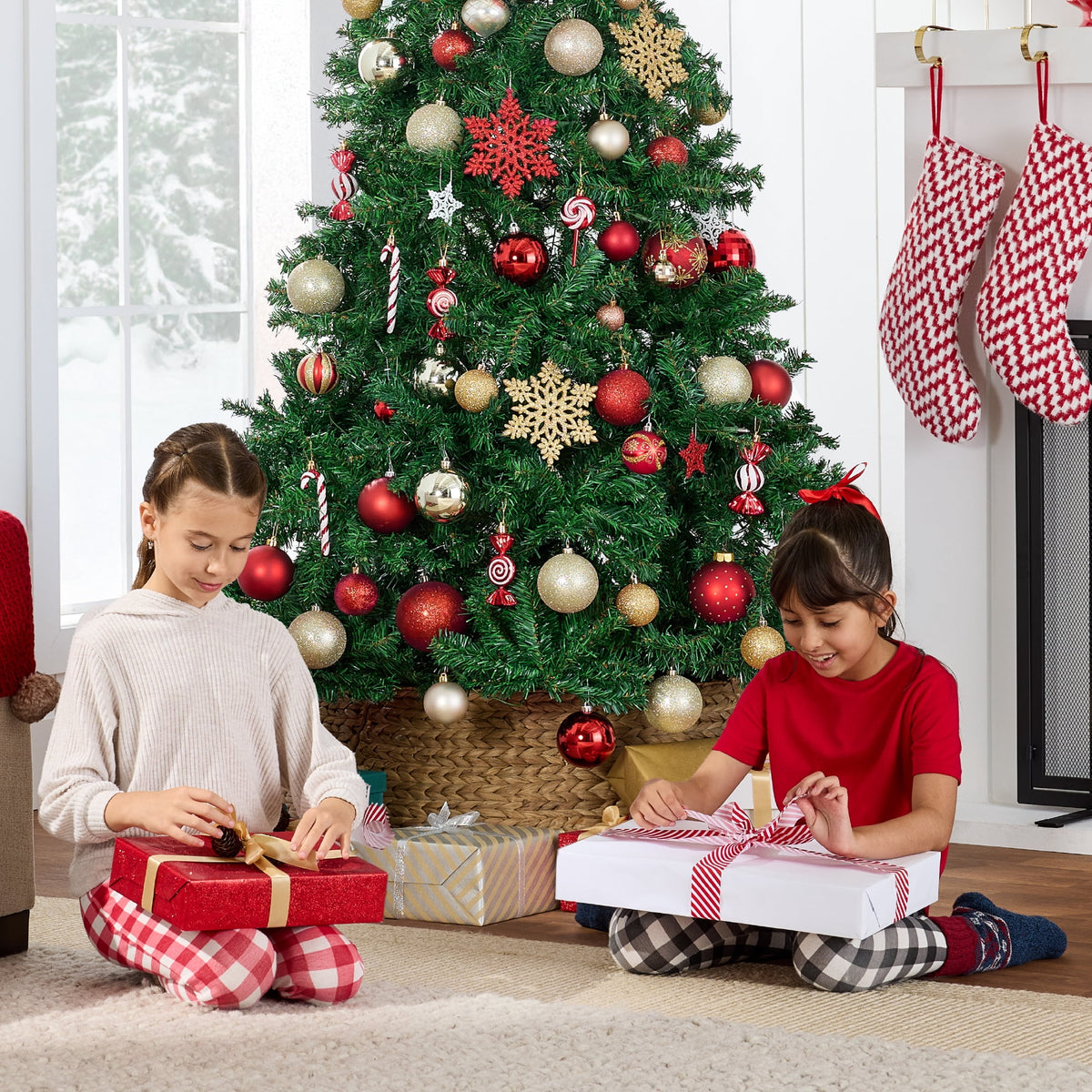 Best Choice Products 6ft Premium Hinged Artificial Christmas Pine Tree w/ 1,000 Tips, Metal Base
