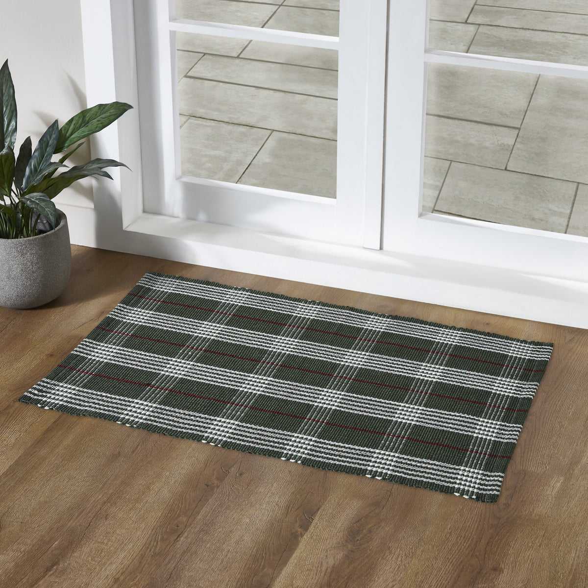 My Texas House Green Holiday Plaid Indoor/Outdoor Layering Christmas Rug, 24" x 38"
