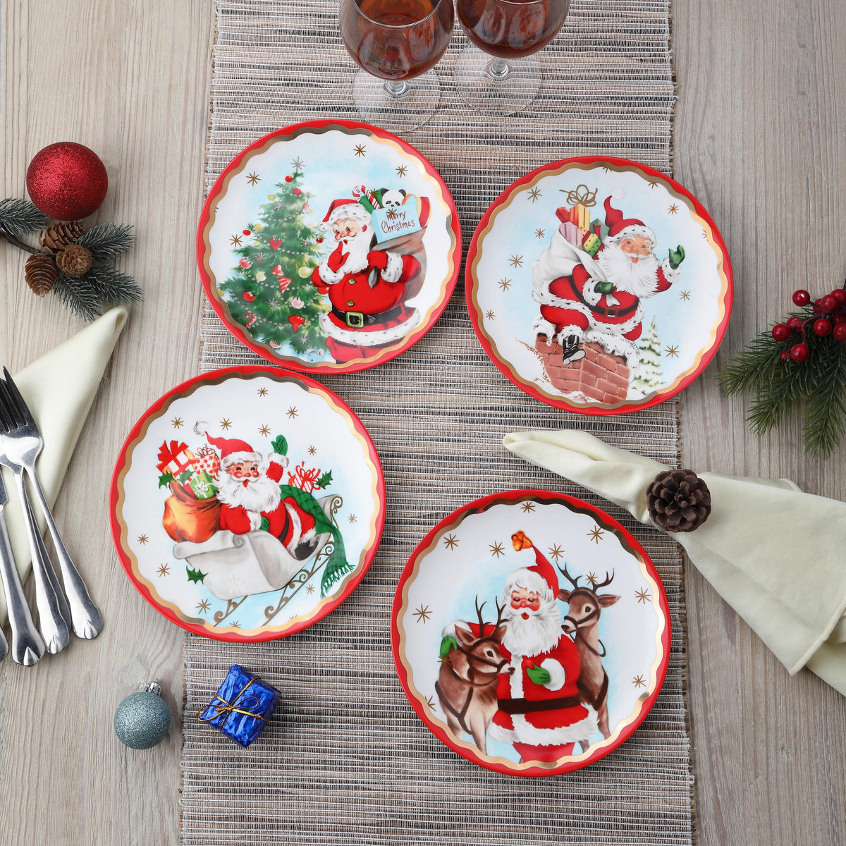 Mr. Christmas 8 in. Set of 4 Nostalgic Ceramic Character Plates - Classic