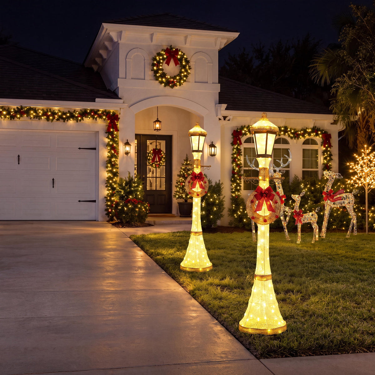 FOOWIN 6FT Christmas Lamppost Set of 2, Outdoor Christmas Lamp Post Decoration with 120 LED Lights, Holiday Porch Lamp Post Decor, Gold