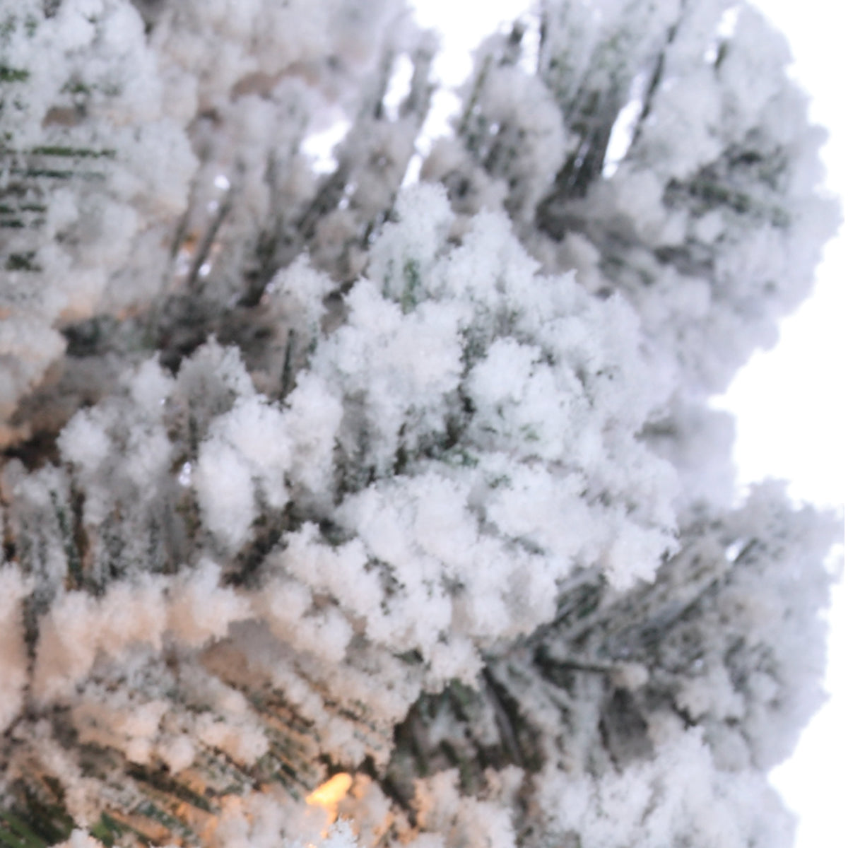 7 ft Pre Lit Clear Incandescent Flocked Montana Pine