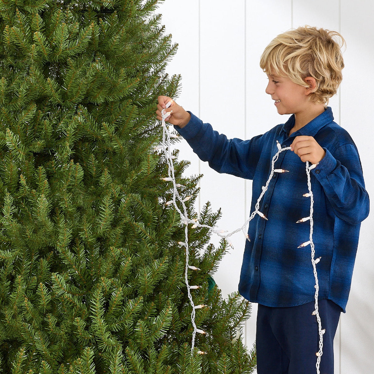 Best Choice Products 6ft Premium Hinged Nordic Fir Christmas Tree Holiday Decoration w/ Foldable Metal Base