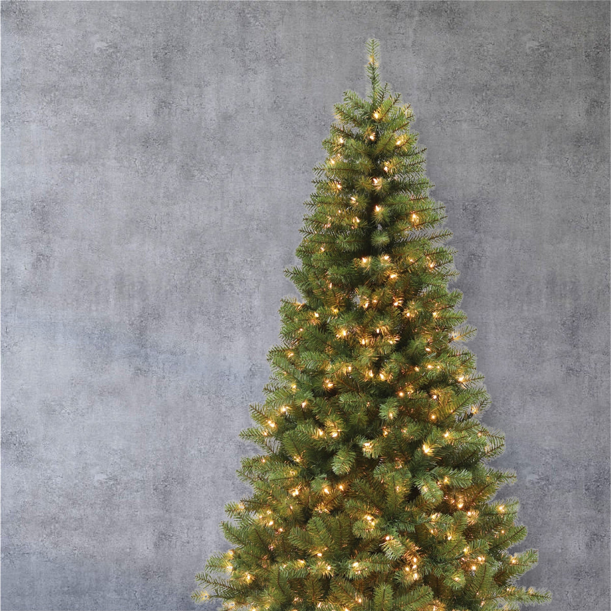 Good Tidings 7.5-Foot Pre-Lit Vermont Christmas Tree with 400 Clear Lights