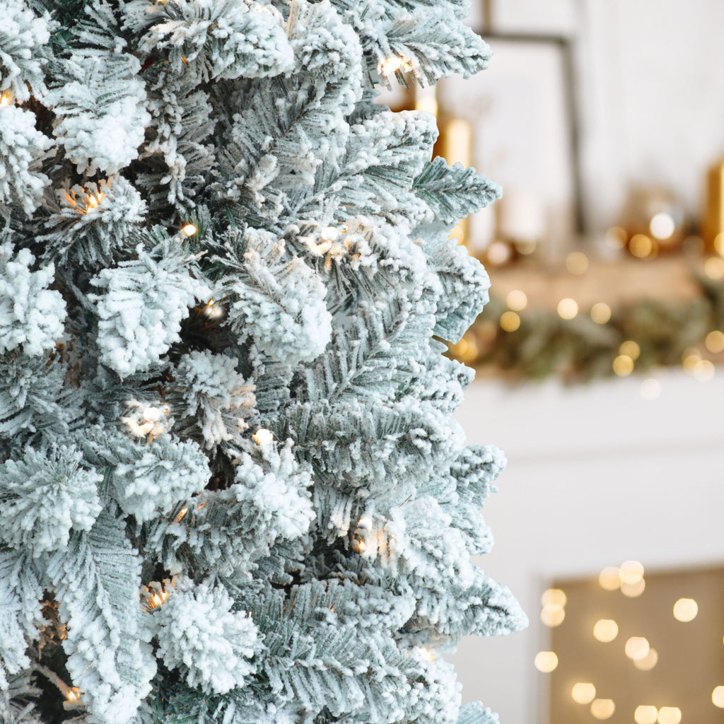 VEIKOUS 6.5ft Pre-lit Pencil Christmas Tree Slim w/250 LED Lights & Metal Stand, Green