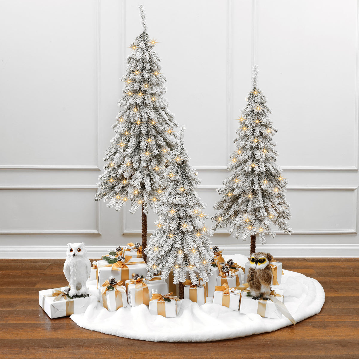 LuxenHome 3-Piece Snow-Flocked Sweeping Branches Artificial Tree Set with Battery Operated Lights
