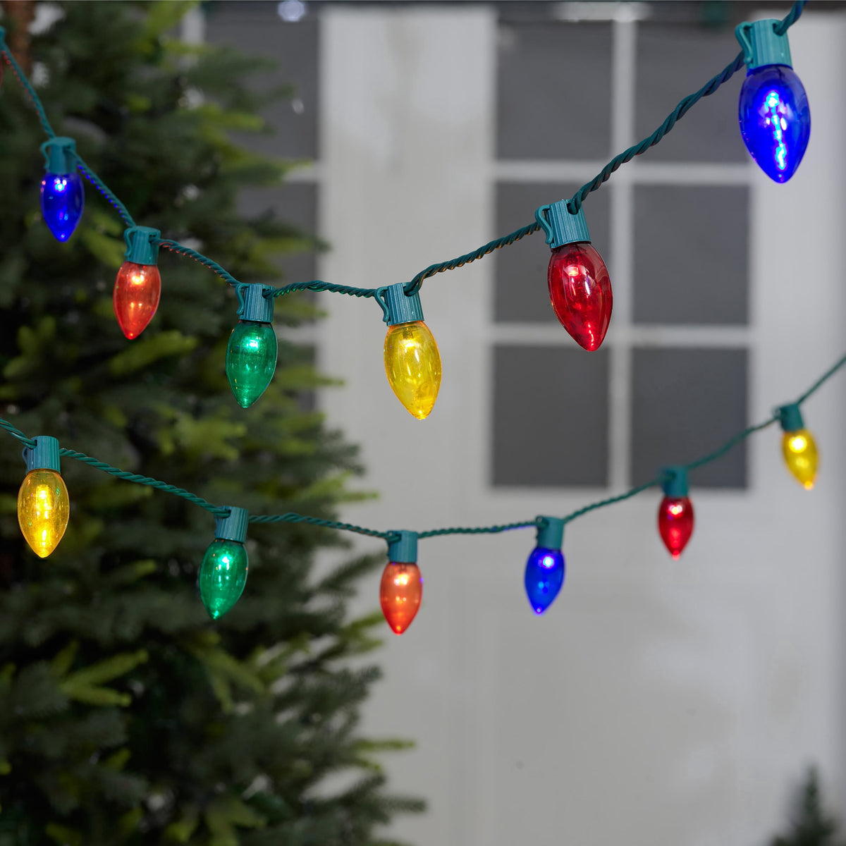 Indoor/Outdoor 25-Count LED Ultra Bright C9 Christmas String Lights, Warm White, Green Wire, 14', by Holiday Time