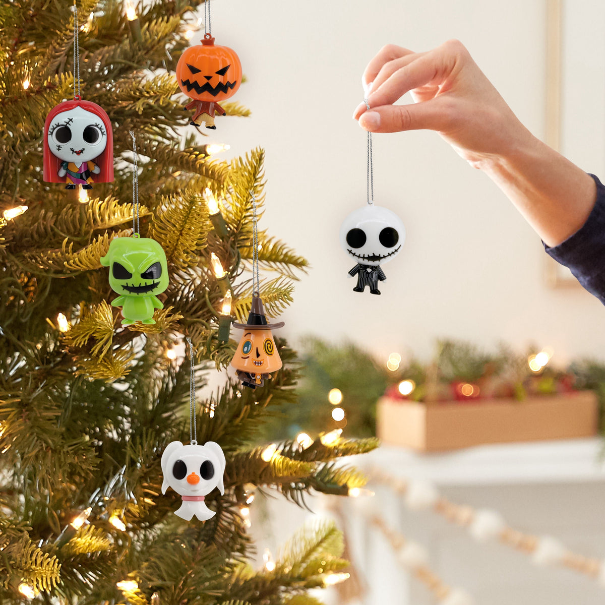 Hallmark Ornament (The Nightmare before Christmas Series 3 Mystery),1 Count