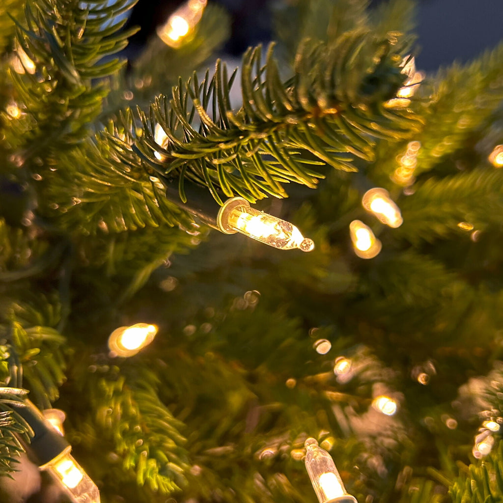 Fraser Hill Farm 7.5-Ft. Oregon Pine Christmas Tree with Dual Multicolor & Warm White LED Lights, FFOP075-6GR