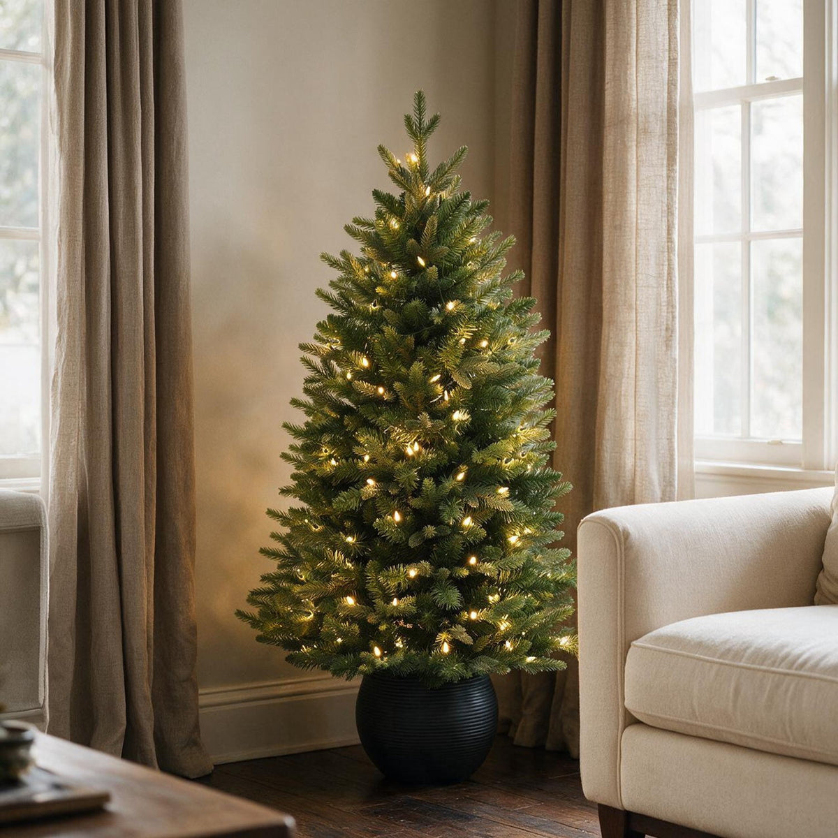 Vivatrees 3FT Potted Christmas Tree Pre-Lit with Warm White LED Lights Artificial Xmas Tree for Living Room Home Office Indoor Holiday Decoration